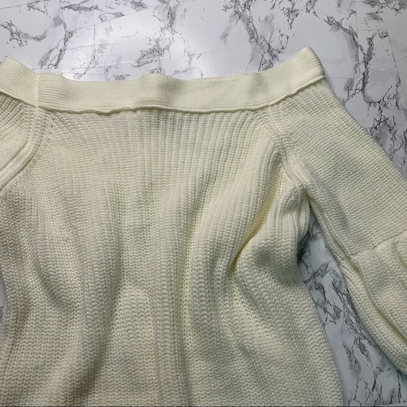 Off Shoulder Puff Sleeve Sweater - Picture 5 of 7